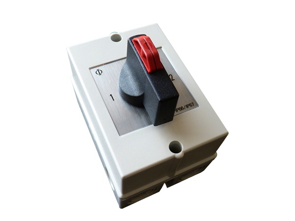 AC - 20A Changeover Switch with Centre Off